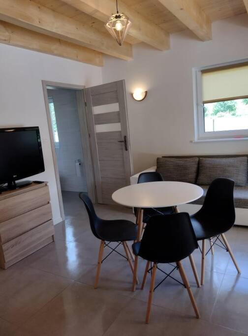 Apartamenty - Domek Bobrowe Zacisze 3 Janowice Wielkie Ngoại thất bức ảnh
